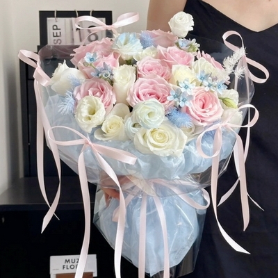 19枝混搭玫瑰花束