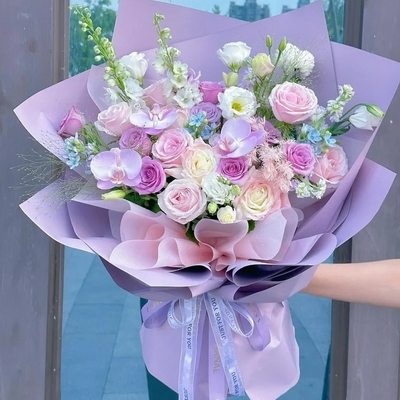 19枝混搭玫瑰花束