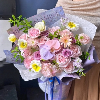 19枝粉紫色系混搭花束